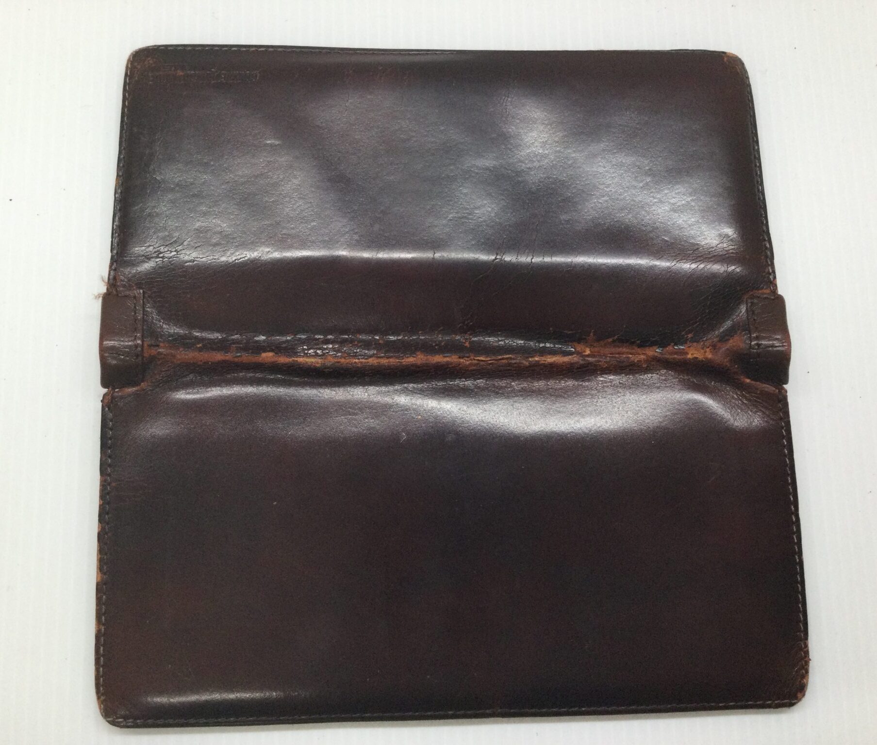 21-49 コムサデモード(COMME CA DU MODE)財布 あて革ビフォー