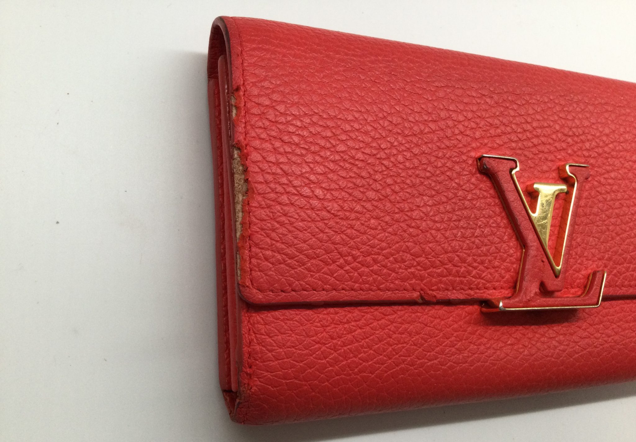 22-102 ルイヴィトン(Louis Vuitton)財布　お色補正・パテビフォー