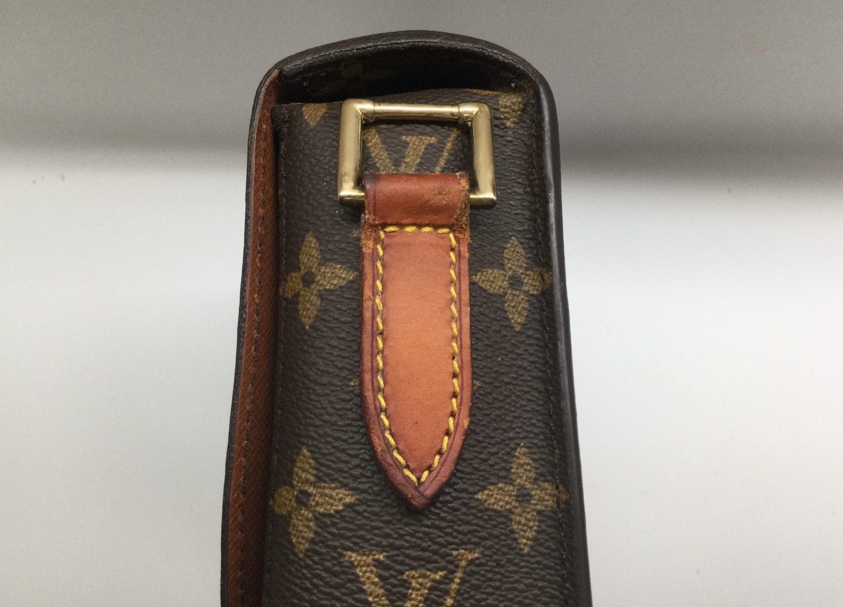 22-99 ルイヴィトン(Louis Vuitton)サンクルーショルダーバッグ　ヌメ革交換ビフォー
