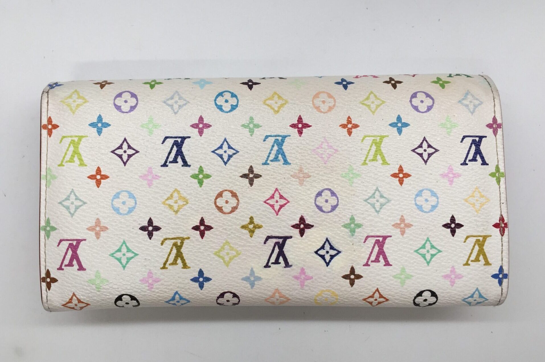 23-64 ルイヴィトン(Louis Vuitton)財布 ロゴ修理・ロゴ再生アフター