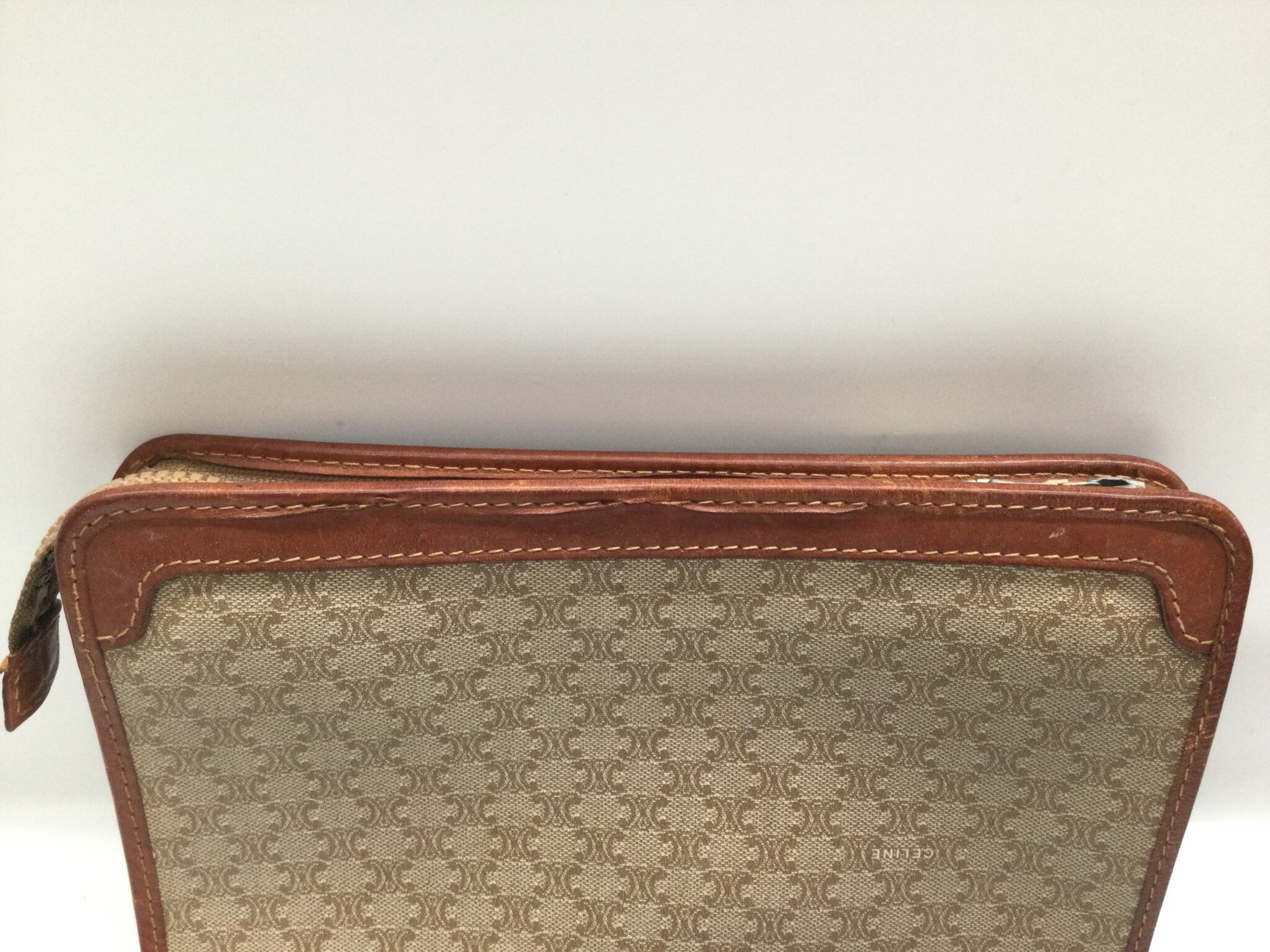 23-72 セリーヌ(CELINE)バッグ　縁革交換ビフォー