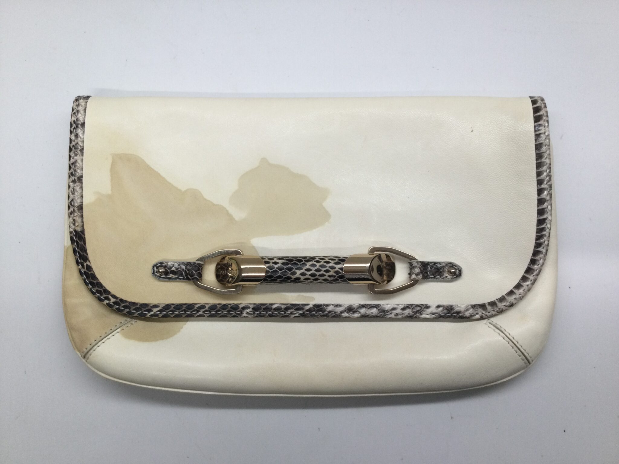 23-70 ジミーチュウ(JIMMY CHOO)クラッチバッグ　色補正