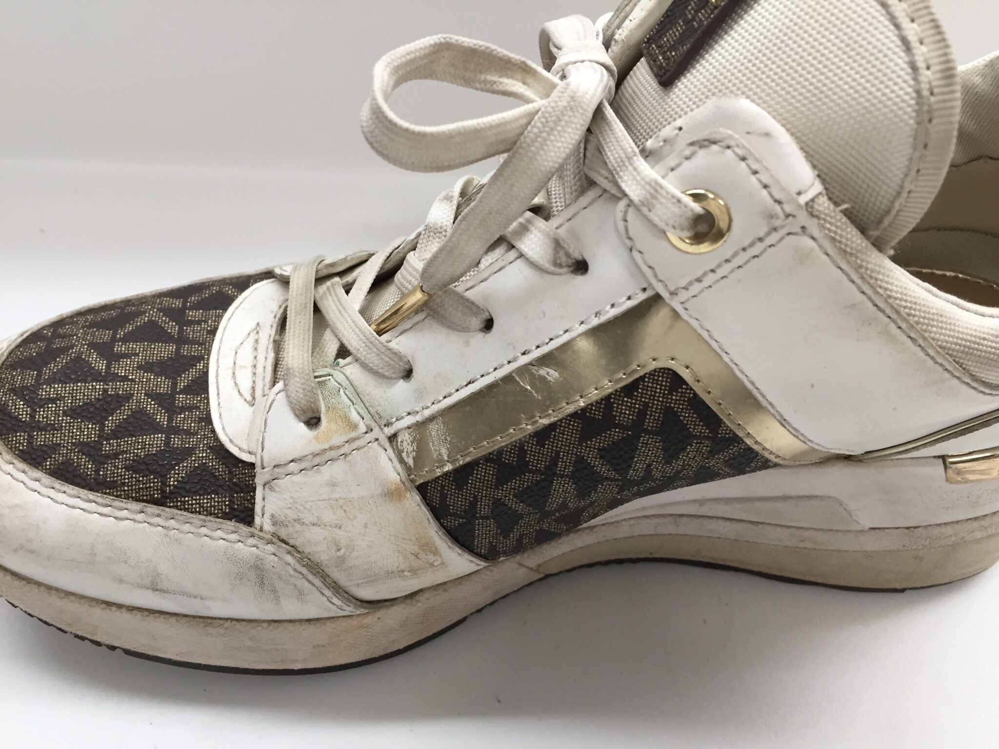 23-69 マイケルコース(MICHAEL KORS )靴　補強縫い直しアフター