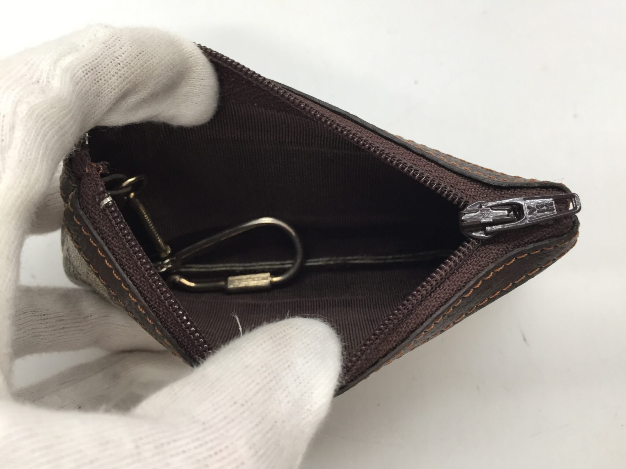 25‐56 グッチ(GUCCI)コインケース　ファスナー・内装交換アフター