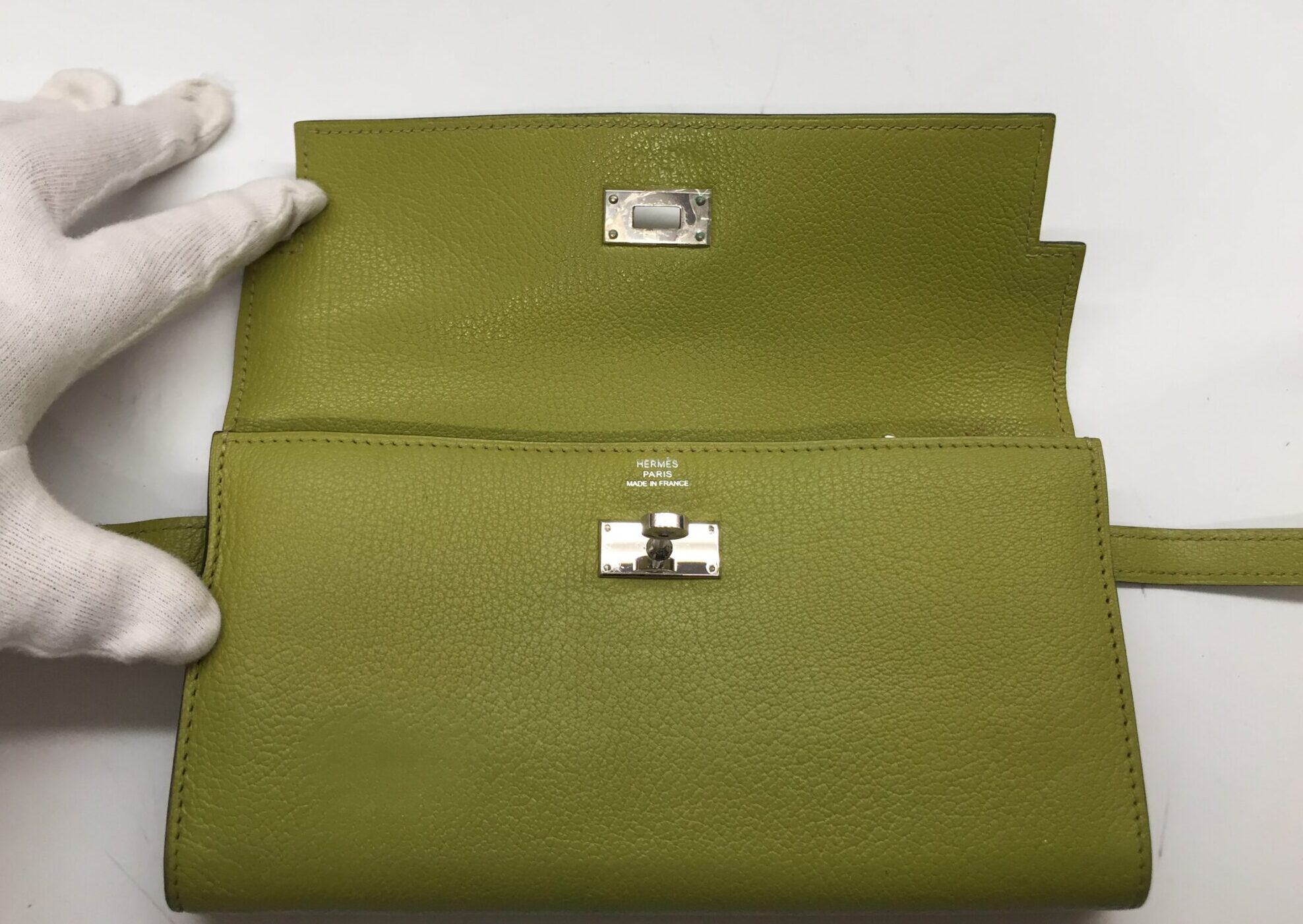 25-58 エルメス(HERMES)ケリー財布 色補正アフター
