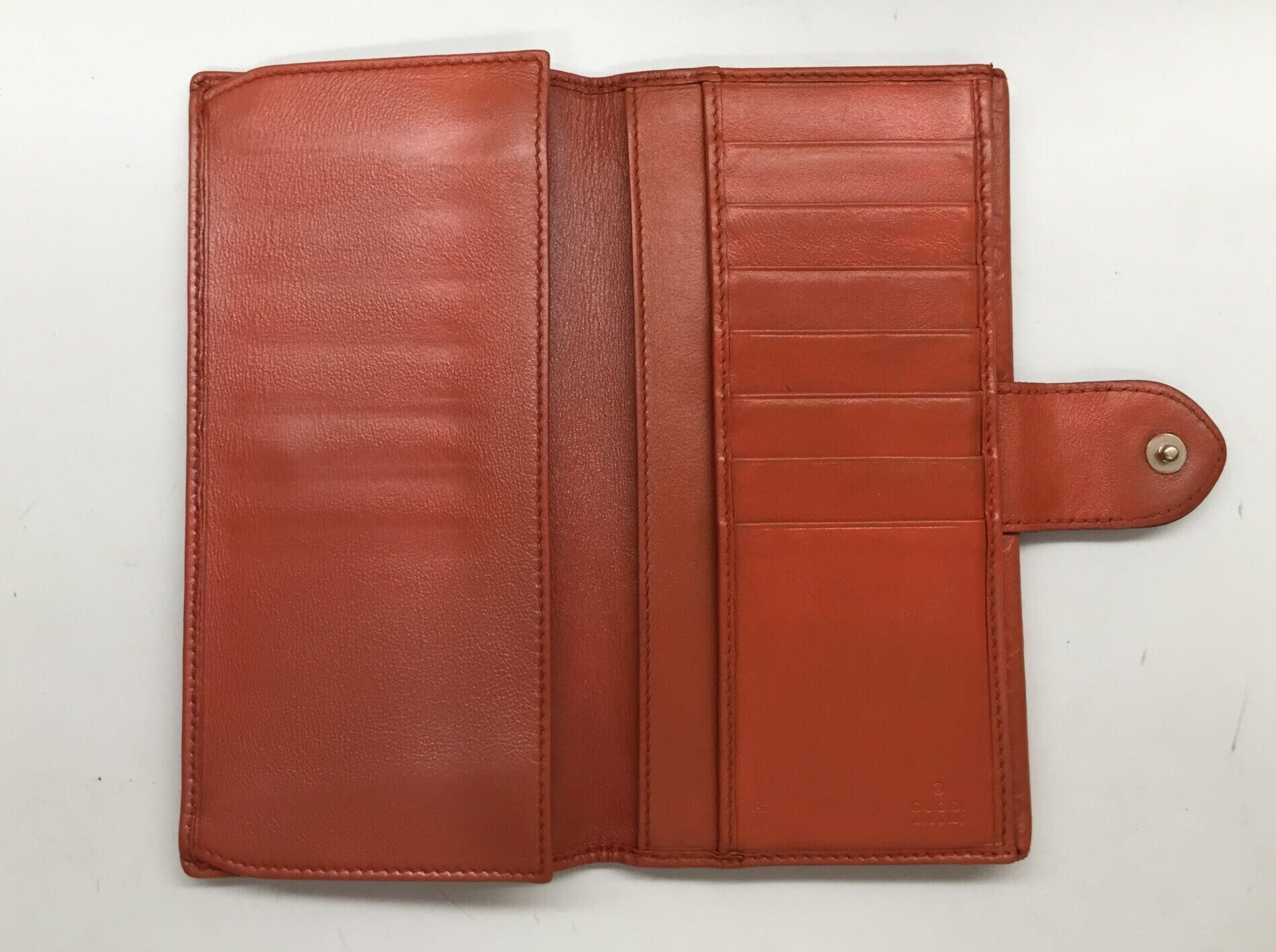 25-61 グッチ(GUCCI)財布　色補正アフター