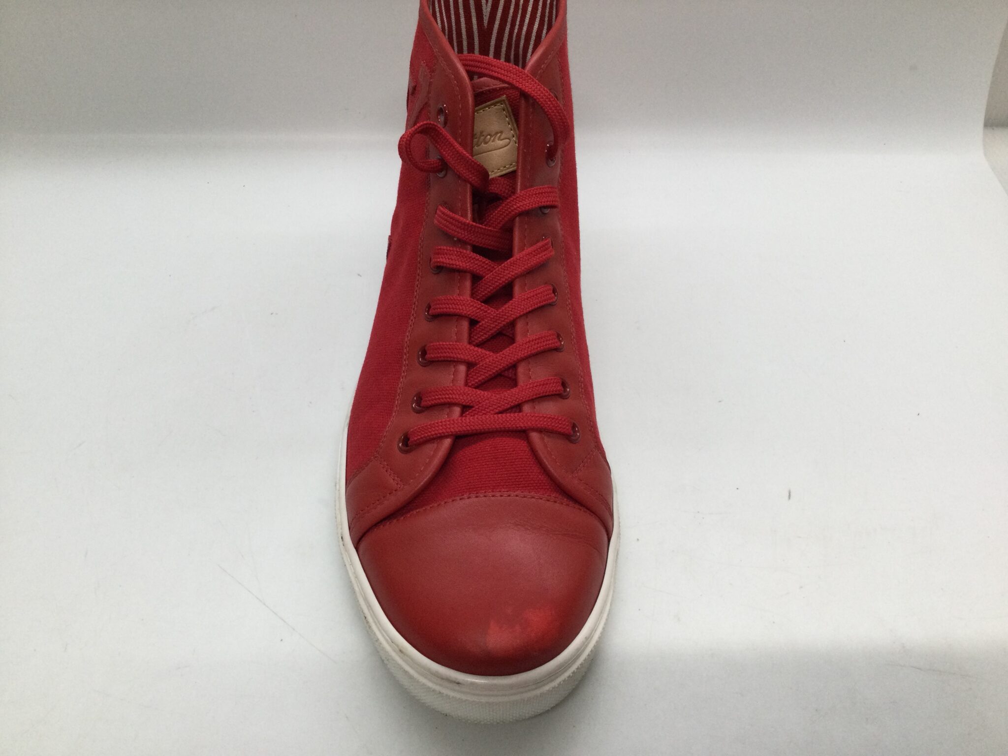 25-45 ルイヴィトン(Louis Vuitton)スニーカー　色補正