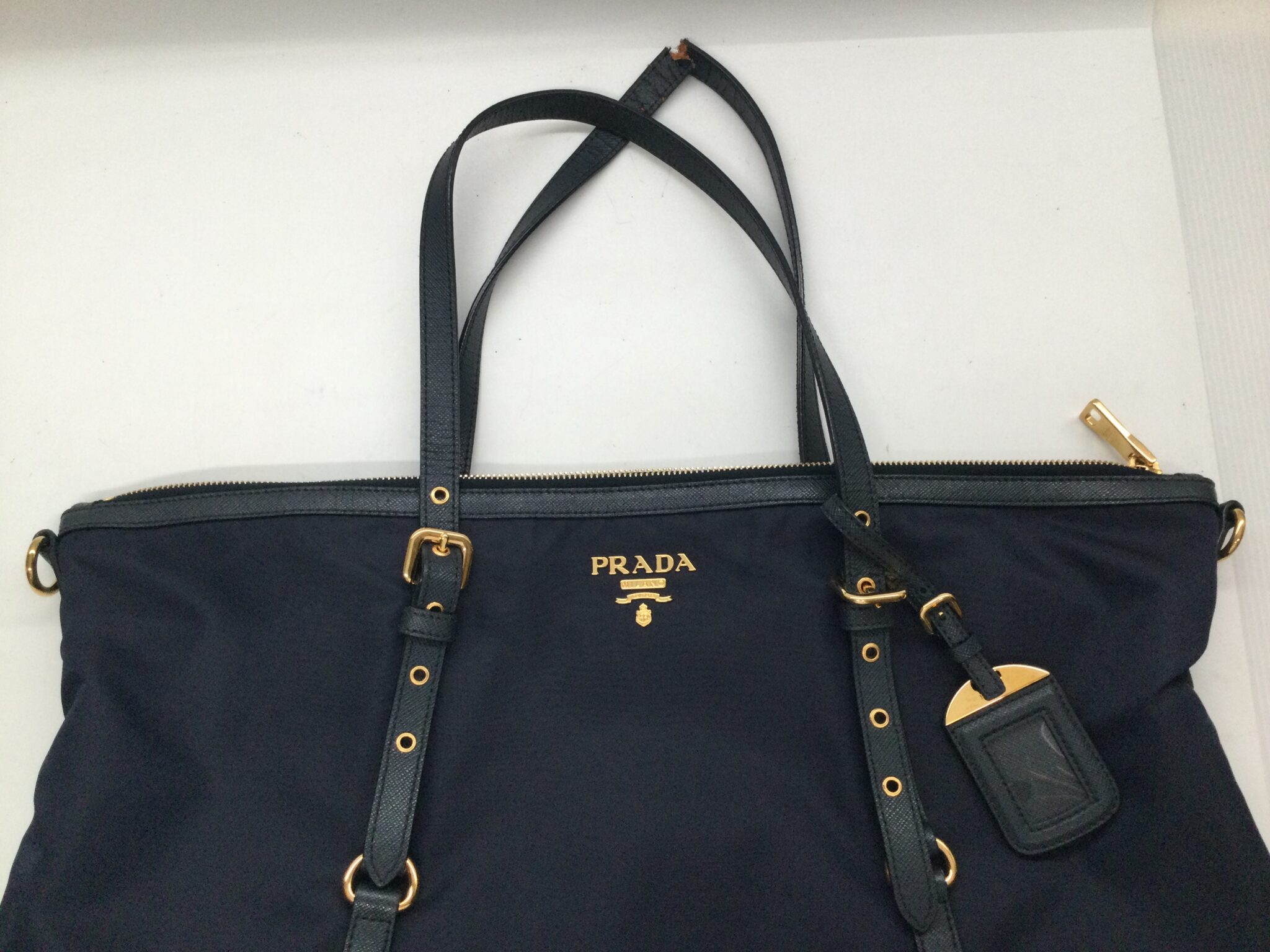 25-68 プラダ(PRADA)バッグ　ハンドル交換ビフォー