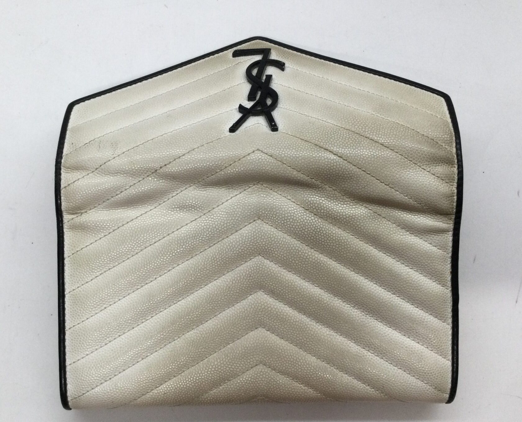 25-70 サンローラン(Saint Laurent)財布　色補正・ホック交換ビフォー