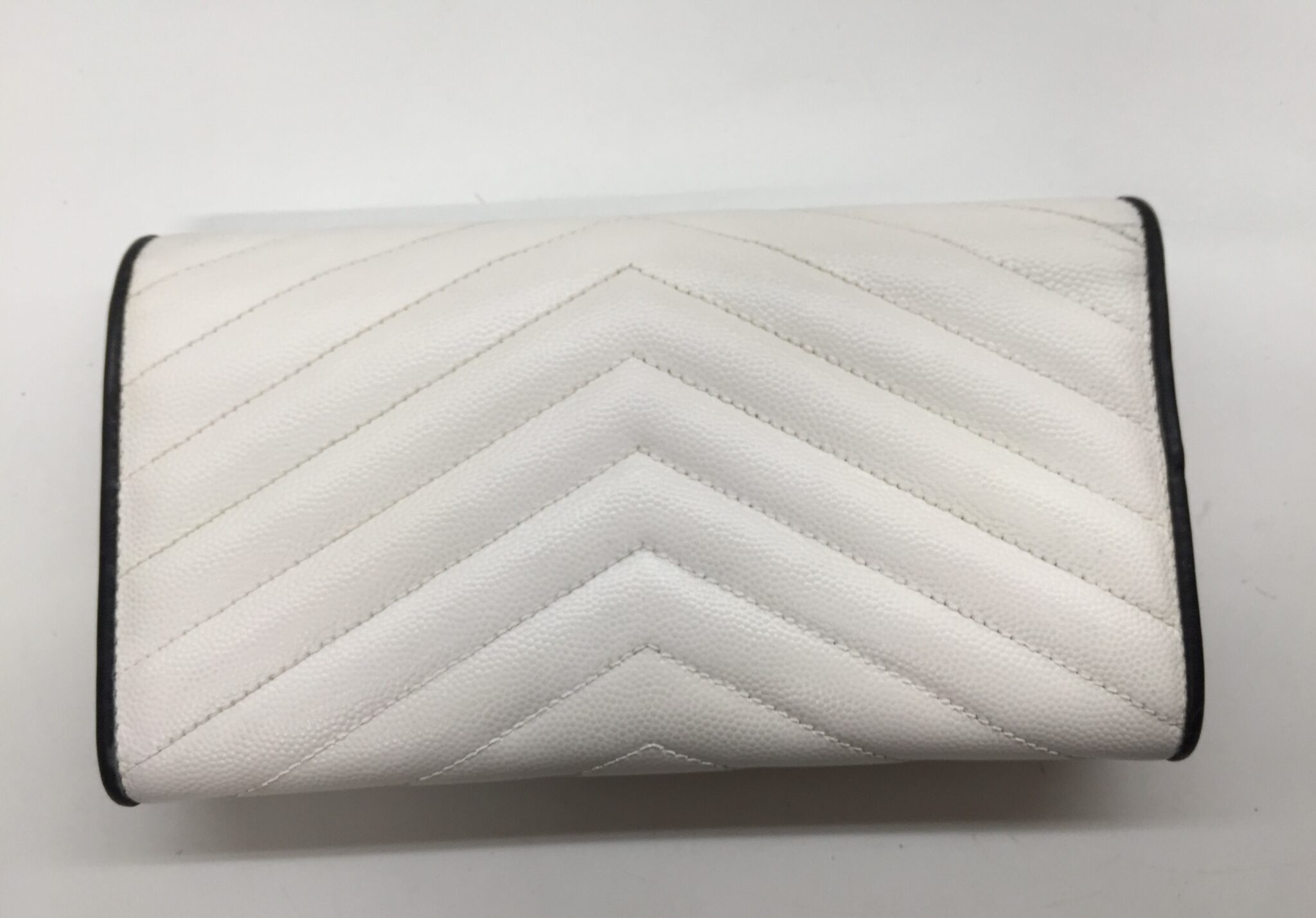 25-70 サンローラン(Saint Laurent)財布　色補正・ホック交換アフター