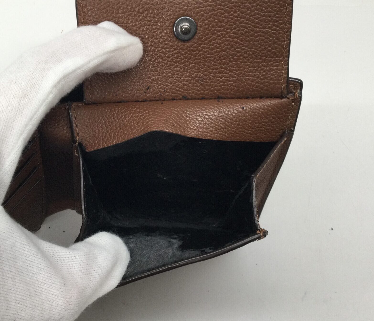 25-91 コーチ(coach)財布　内張交換ビフォー