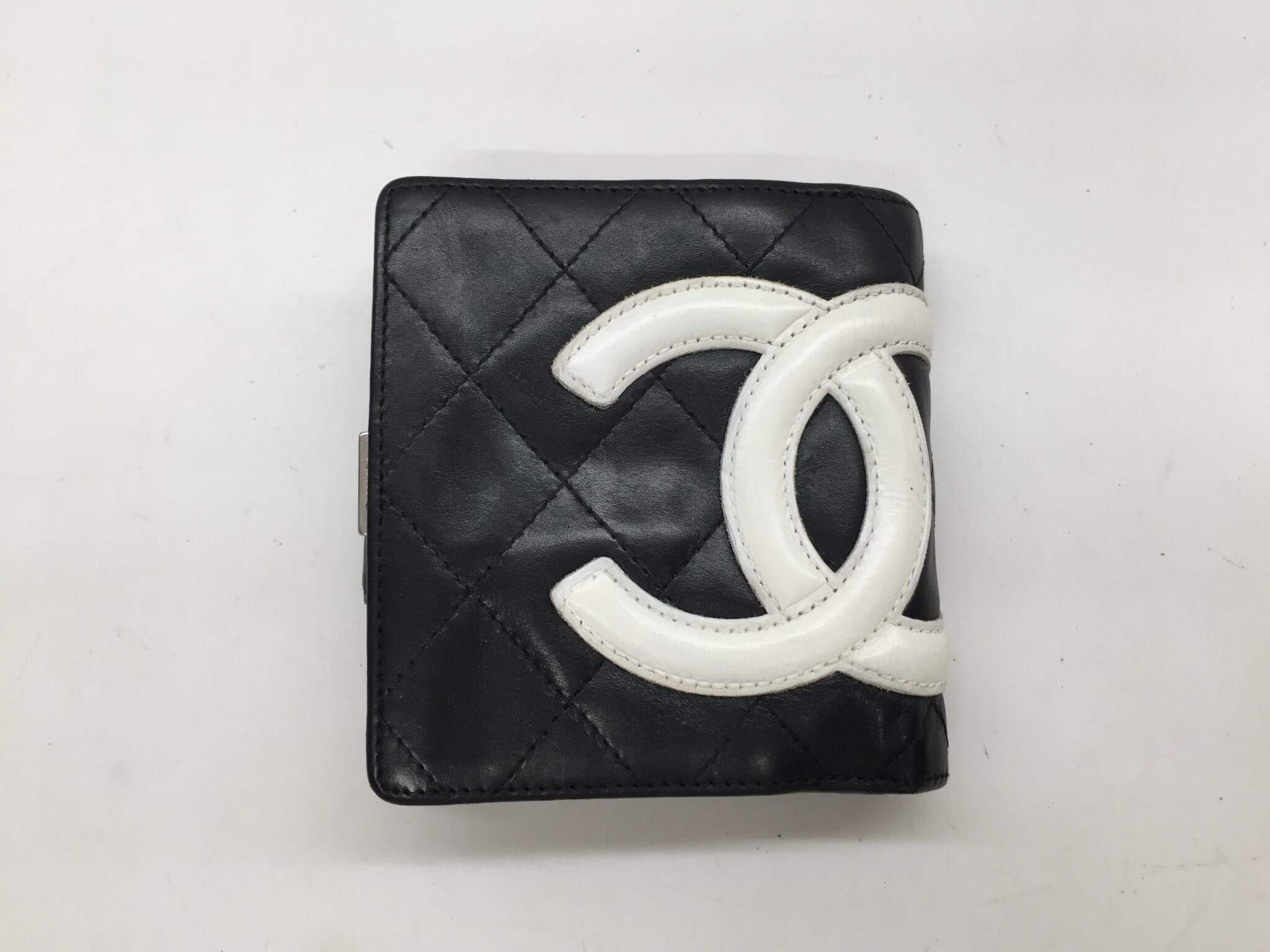 25-90 シャネル(CHANEL)カンボン財布　色補正アフター