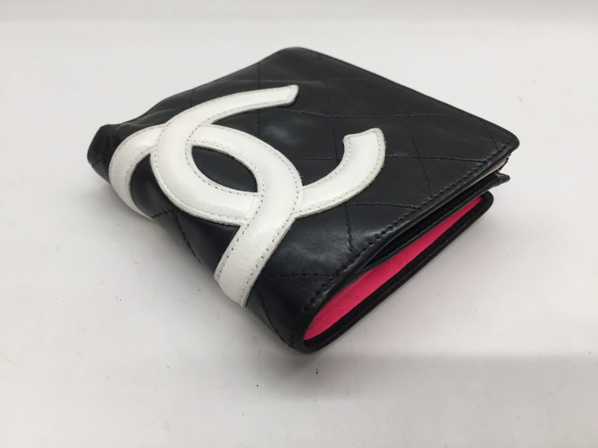 25-90 シャネル(CHANEL)カンボン財布　色補正アフター