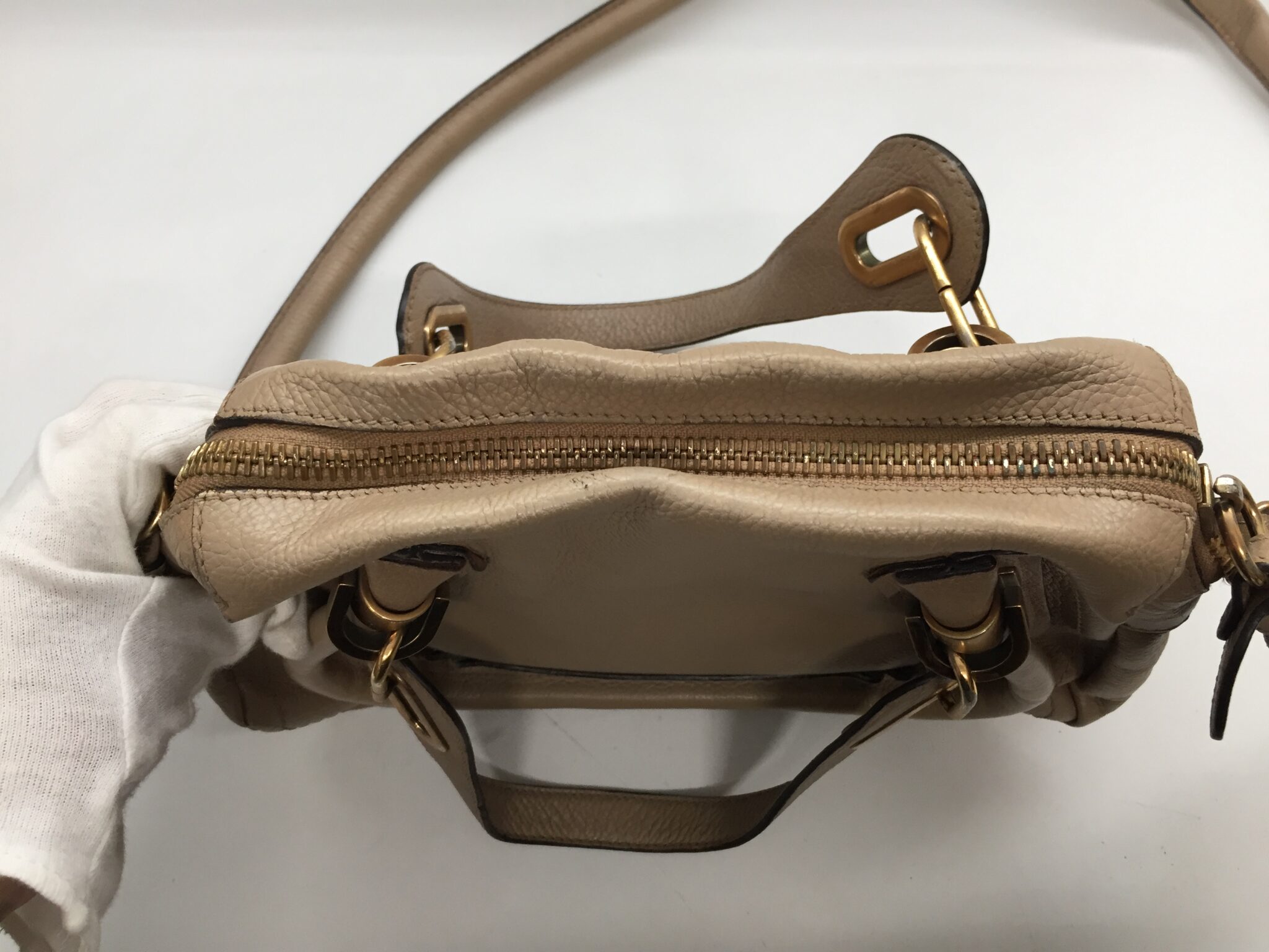 26-03 クロエ(Chloe)パラティショルダーバッグ　色補正アフター