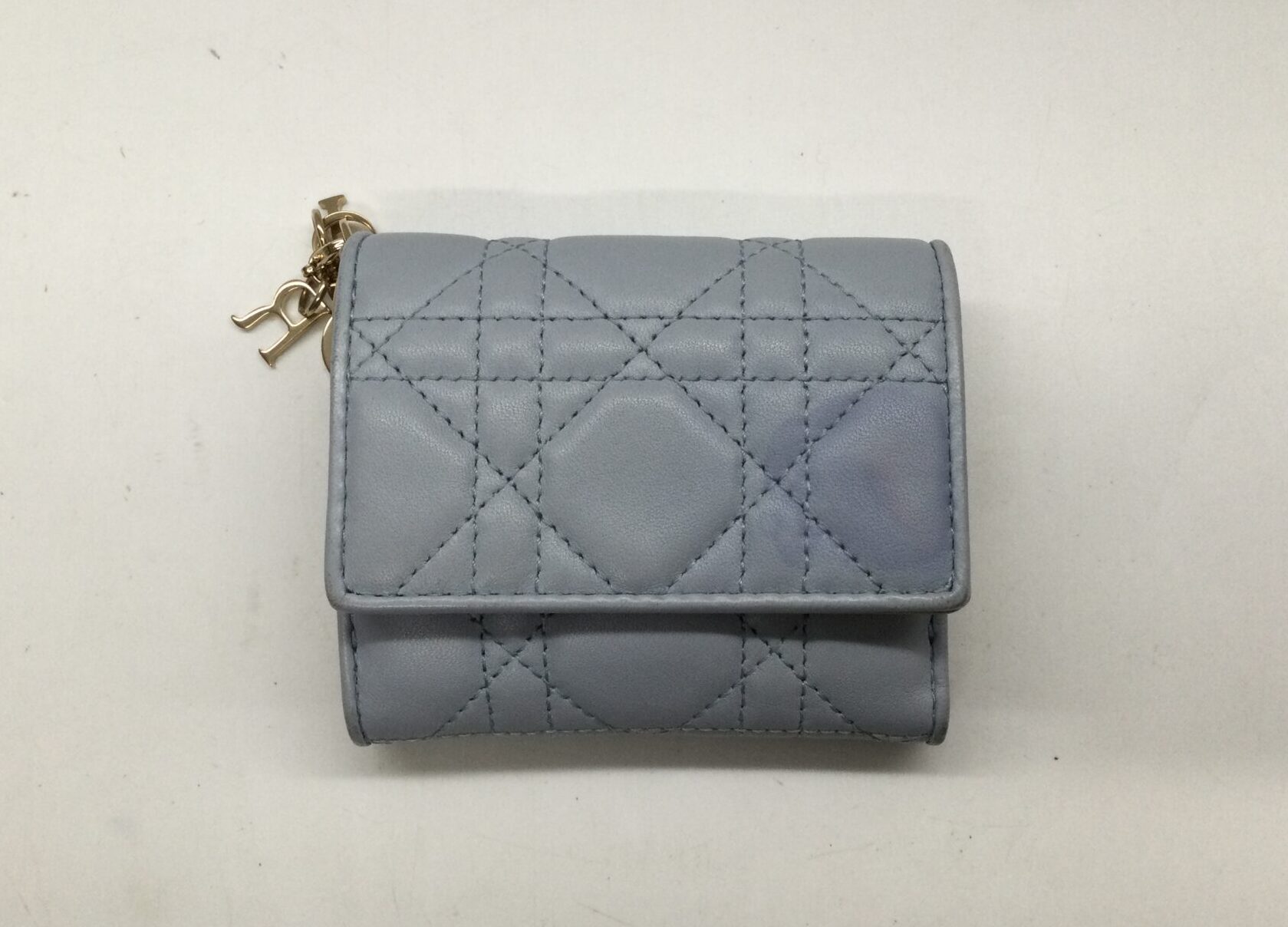 26-07 ディオール(Dior)レディディオール財布 色補正