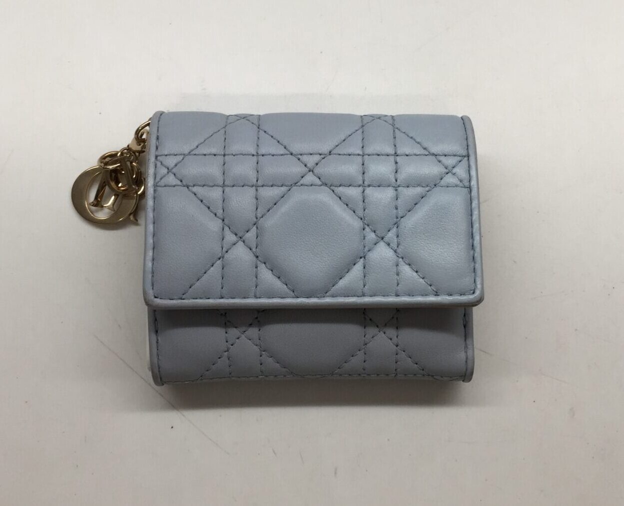 26-07 ディオール(Dior)レディディオール財布 色補正アフター